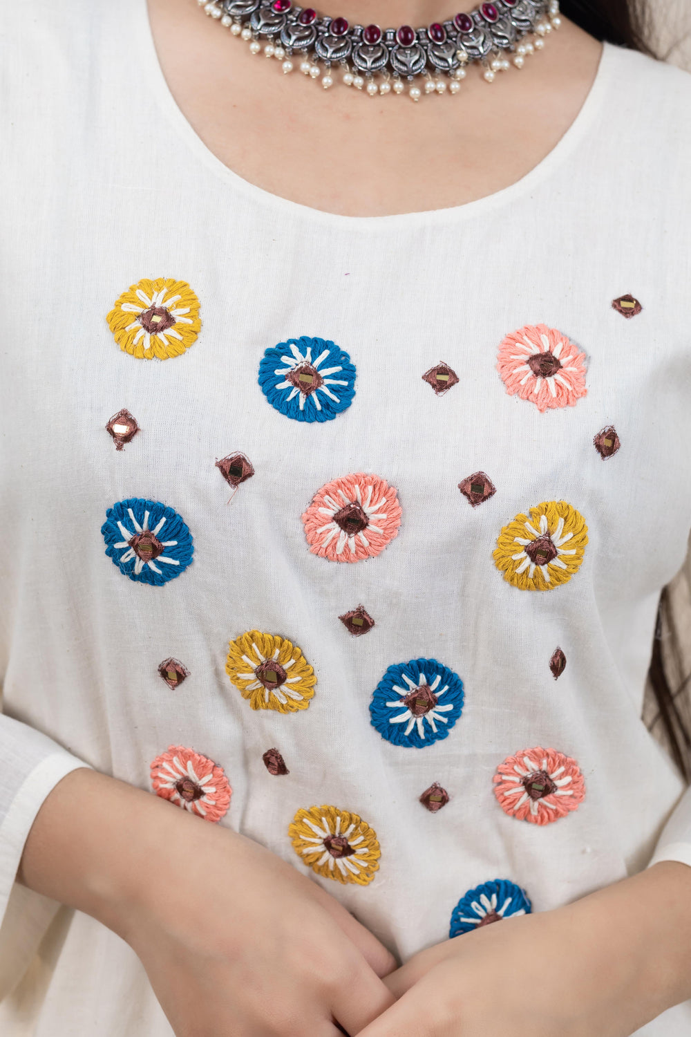 Nazaqat Pearl Necklace Set - Artyaah