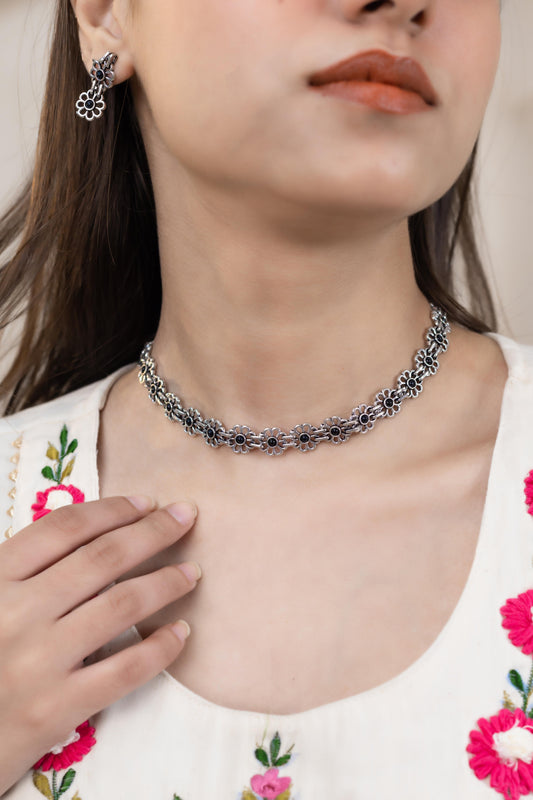 Black Beauty Necklace Set - Artyaah