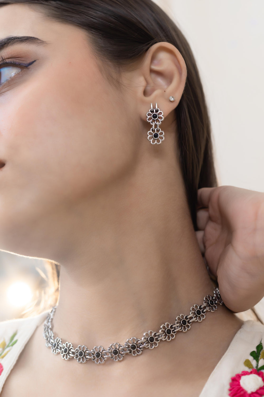 Black Beauty Necklace Set - Artyaah