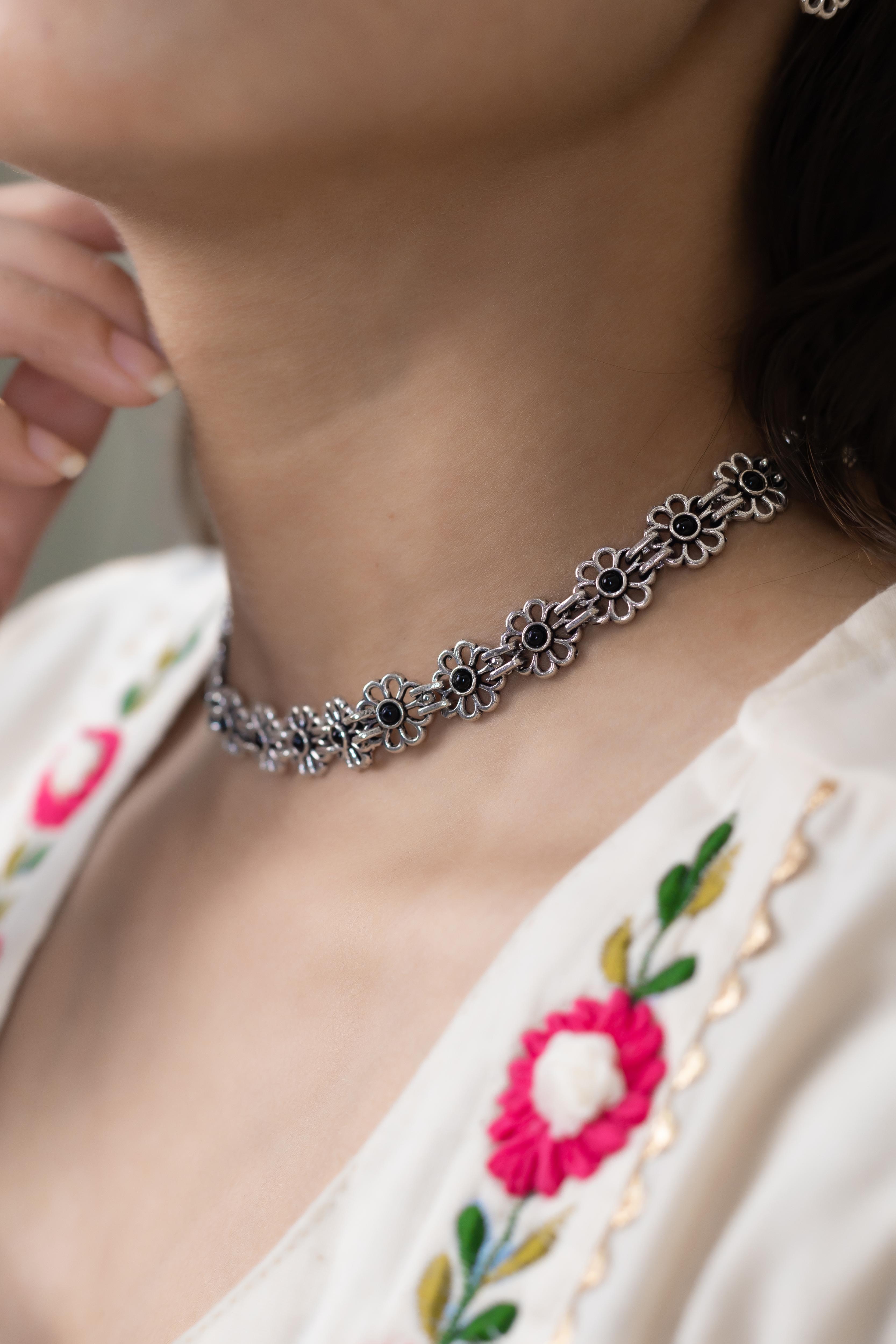 Black Beauty Necklace Set - Artyaah